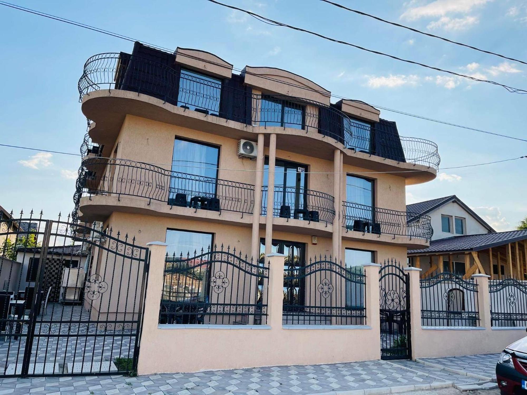 فندق Vila Sofia Iasmin إيفوري نورد المظهر الخارجي الصورة